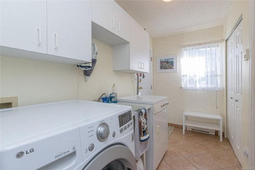 4525 Lambourn Dr, Cowichan Bay, BC 