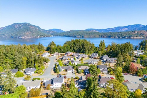 4525 Lambourn Dr, Cowichan Bay, BC 