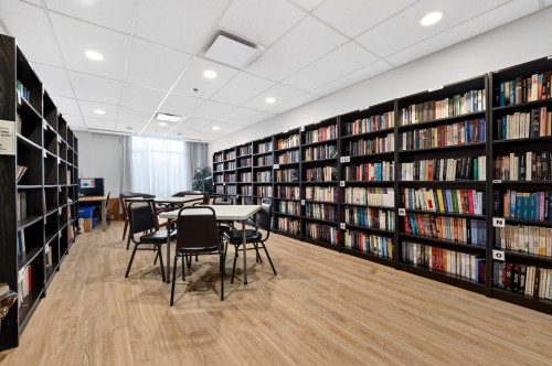 Salle communautaire - 2210-8855 Boul. Leduc, Brossard, QC 