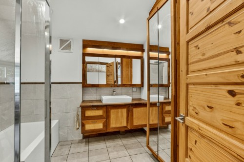 Bathroom - 763 Rue Des Sapins, Saint-Hippolyte, QC 