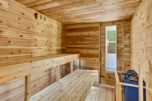 Sauna - 763 Rue Des Sapins, Saint-Hippolyte, QC 