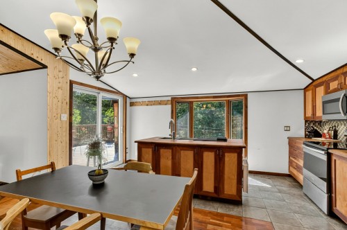 Kitchen - 763 Rue Des Sapins, Saint-Hippolyte, QC 