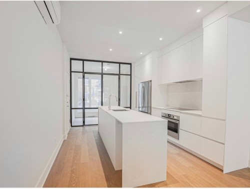 4441 Rue Drolet , Montréal (Le Plateau-Mont-Royal), QC H2W 2L8 2