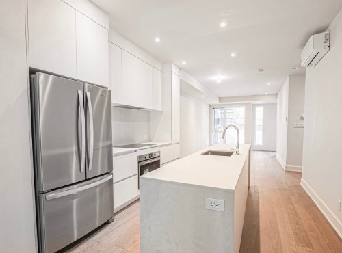 4441 Rue Drolet , Montréal (Le Plateau-Mont-Royal), QC H2W 2L8 4