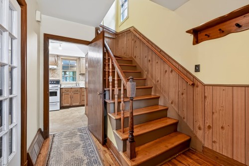 Escalier - 196 Rue Greenfield, Longueuil (Greenfield Park), QC 