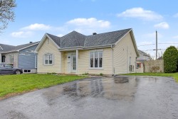 922 Rue Lanoue Saint-Jean-Sur-Richelieu, QC J3B 8C3
