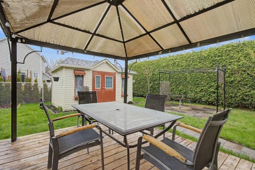 Terrasse - 922 Rue Lanoue, Saint-Jean-Sur-Richelieu, QC 
