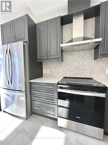 30 Periwinkle Road, Springwater, ON 