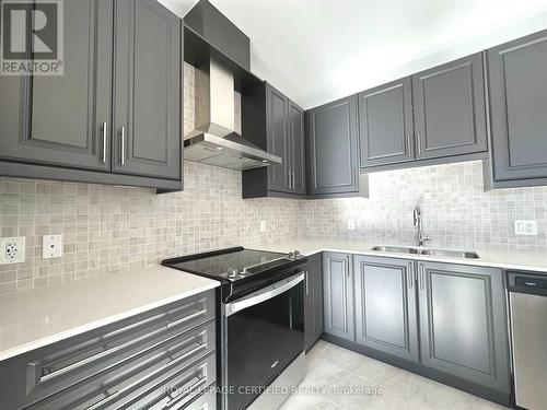 30 Periwinkle Road, Springwater, ON 