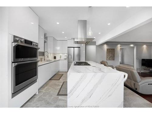 2098 Edgemore Avenue, Lasalle, ON 