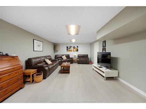 2098 Edgemore Avenue, Lasalle, ON 