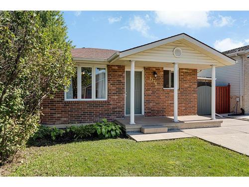 3378 Candlewood Crescent, Windsor, ON 