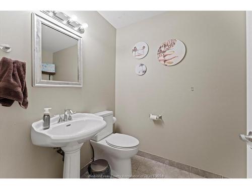 98 Hazel Crescent, Kingsville, ON 
