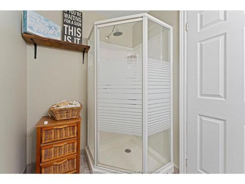 98 Hazel Crescent, Kingsville, ON 