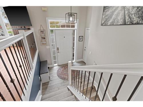 98 Hazel Crescent, Kingsville, ON 