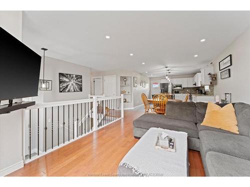 98 Hazel Crescent, Kingsville, ON 