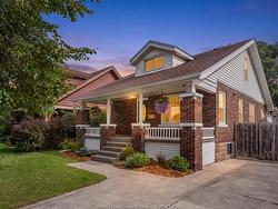 2306 CHILVER Road Windsor, ON N8W 2V5