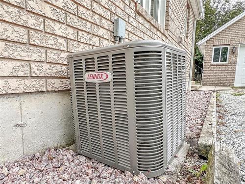 105 Aberdeen Street, Merlin, ON 