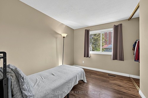 88 Red River Crescent, Toronto, ON 
