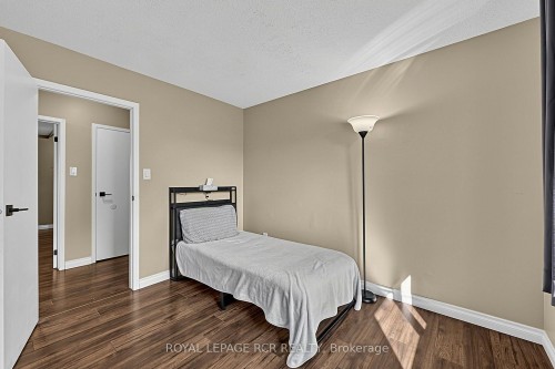 88 Red River Crescent, Toronto, ON 