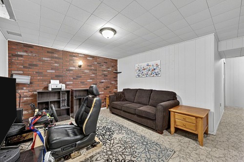 88 Red River Crescent, Toronto, ON 