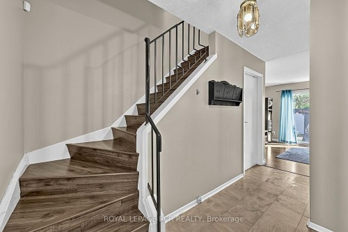 88 Red River Crescent, Toronto, ON 
