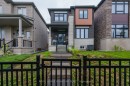 15 Mountainside Crescent, Whitby, ON 