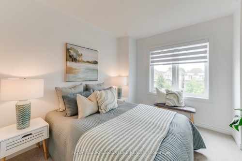 15 Mountainside Crescent, Whitby, ON 