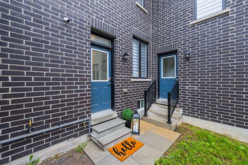 15 Mountainside Crescent, Whitby, ON 