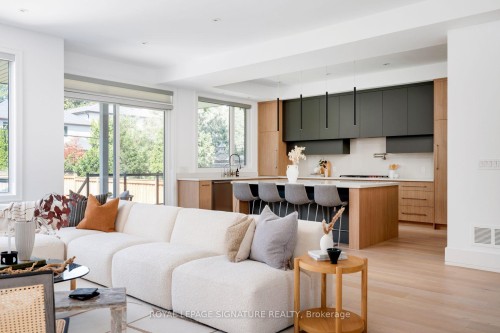34 Edgecroft Road, Toronto, ON 