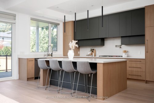 34 Edgecroft Road, Toronto, ON 