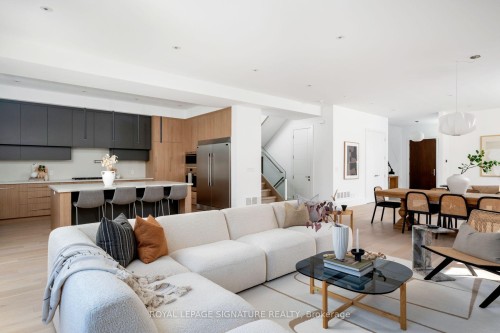 34 Edgecroft Road, Toronto, ON 