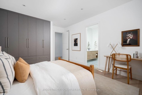 34 Edgecroft Road, Toronto, ON 