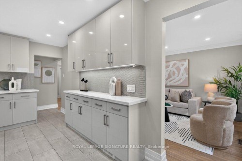 24 Glenshaw Crescent, Toronto, ON 