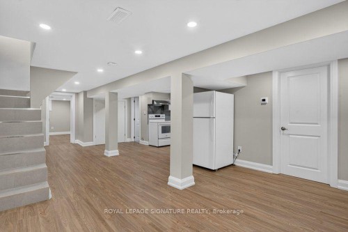 24 Glenshaw Crescent, Toronto, ON 