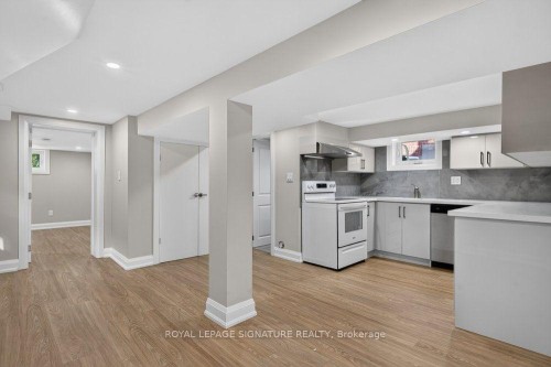 24 Glenshaw Crescent, Toronto, ON 