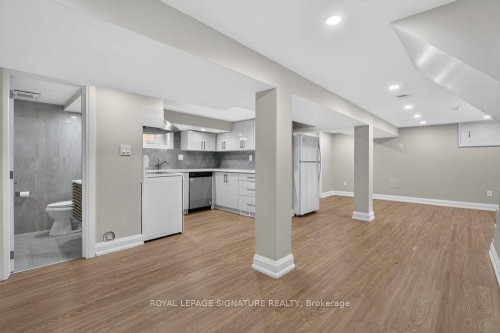 24 Glenshaw Crescent, Toronto, ON 