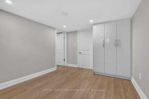 24 Glenshaw Crescent, Toronto, ON 