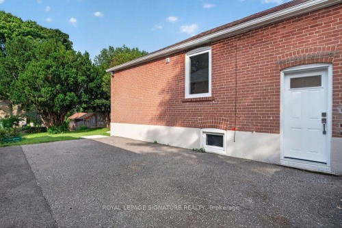 24 Glenshaw Crescent, Toronto, ON 