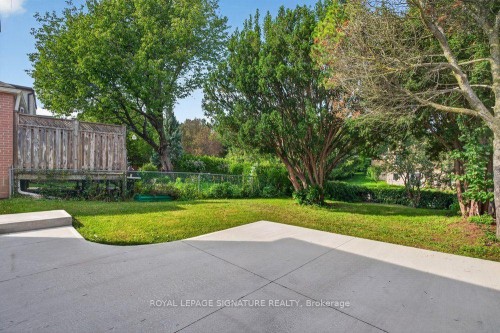 24 Glenshaw Crescent, Toronto, ON 