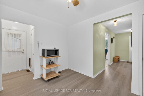856 Magnolia Avenue, Newmarket, ON 