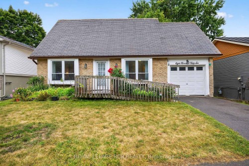 856 Magnolia Avenue, Newmarket, ON 