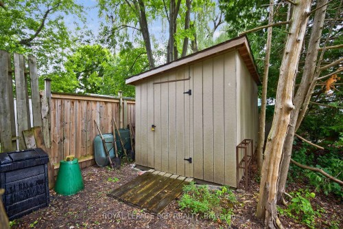 856 Magnolia Avenue, Newmarket, ON 