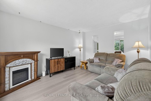 856 Magnolia Avenue, Newmarket, ON 