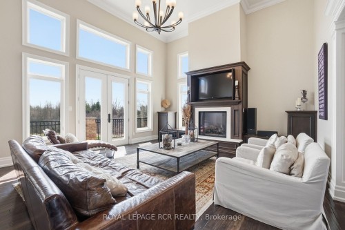 7 Proctor Avenue, Caledon, ON 