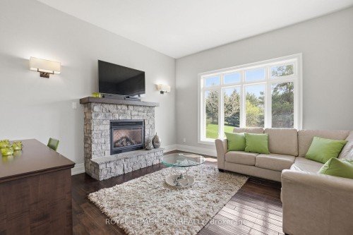 7 Proctor Avenue, Caledon, ON 