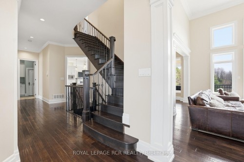 7 Proctor Avenue, Caledon, ON 