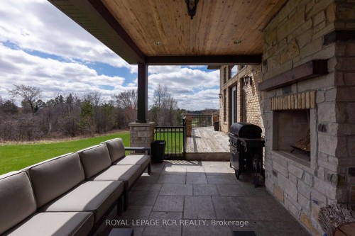 7 Proctor Avenue, Caledon, ON 