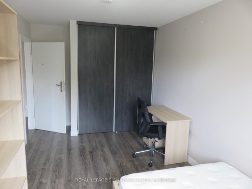 216-288 Albert Street, Waterloo, ON 