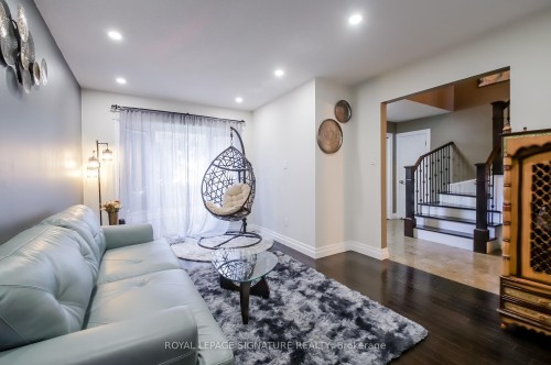 4 Upland Drive, Whitby, ON 